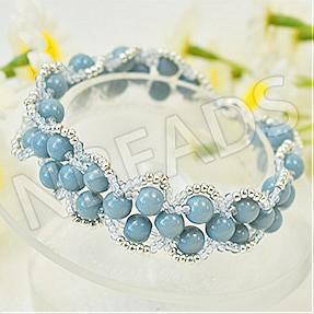 Nbeads Tutorials on How to make a Blue Glass Beaded Bracelet